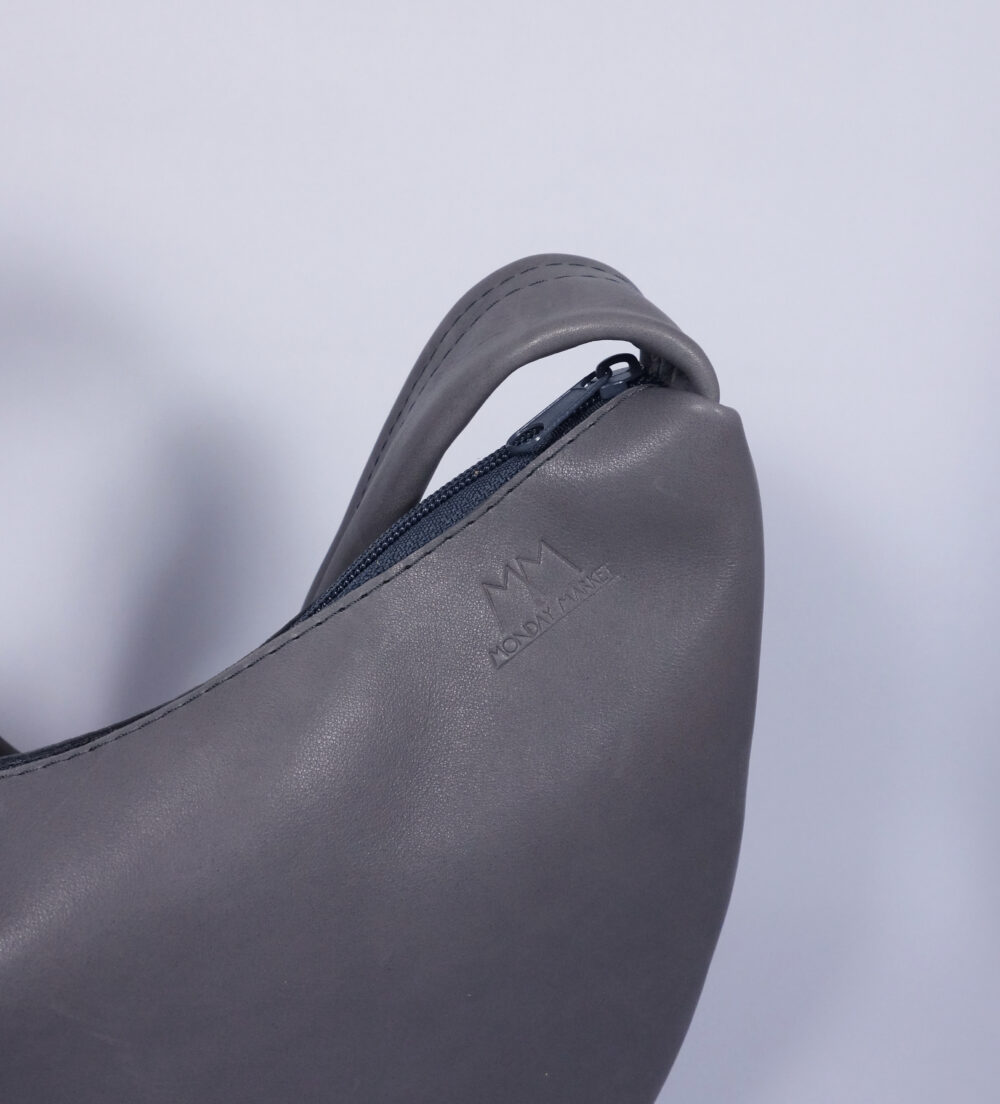 Ledertasche Tilda in Grau – Bild 6